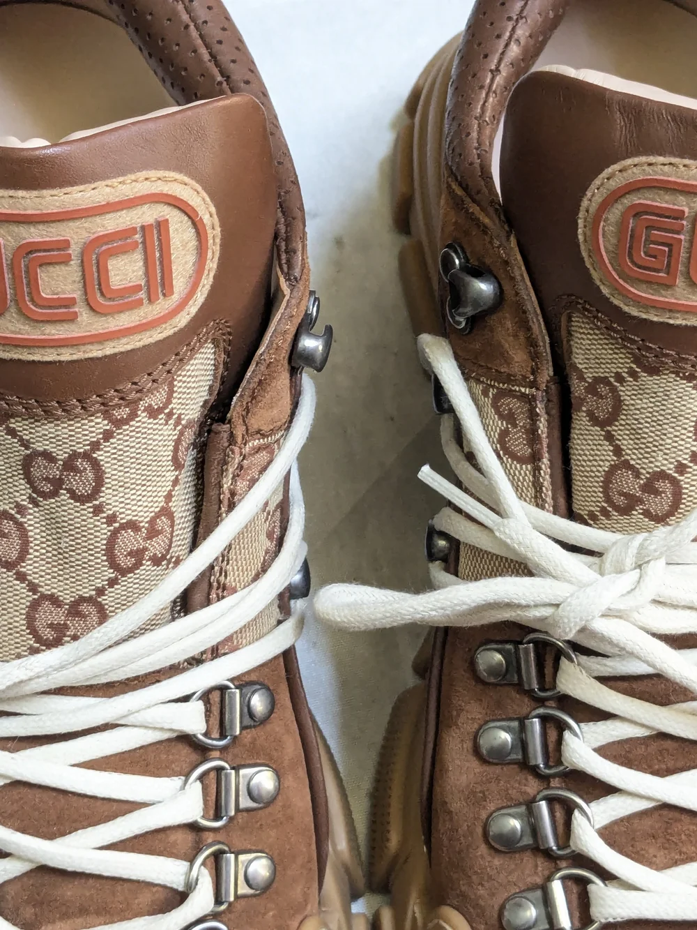 GUCCI Flashtrek Sneakers Brown Monogram Logo GG Men US 9.5 Suede Leather Hiking